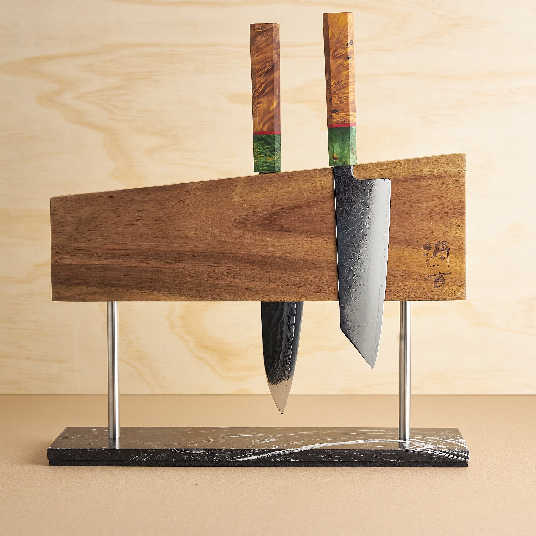 The Knife Block