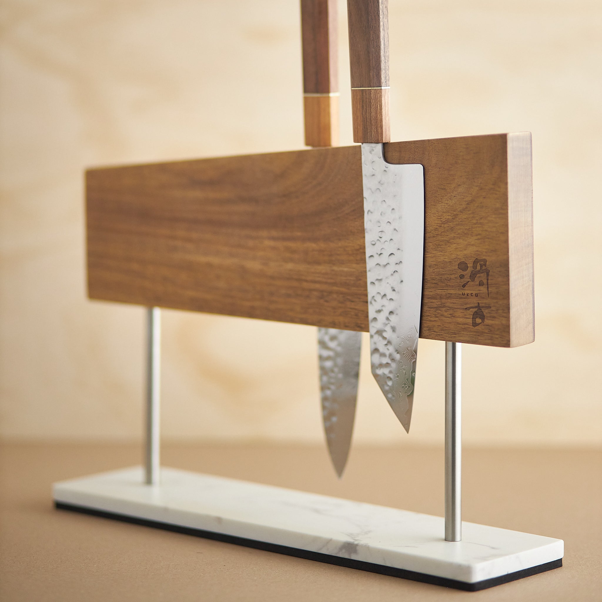 The Knife Block