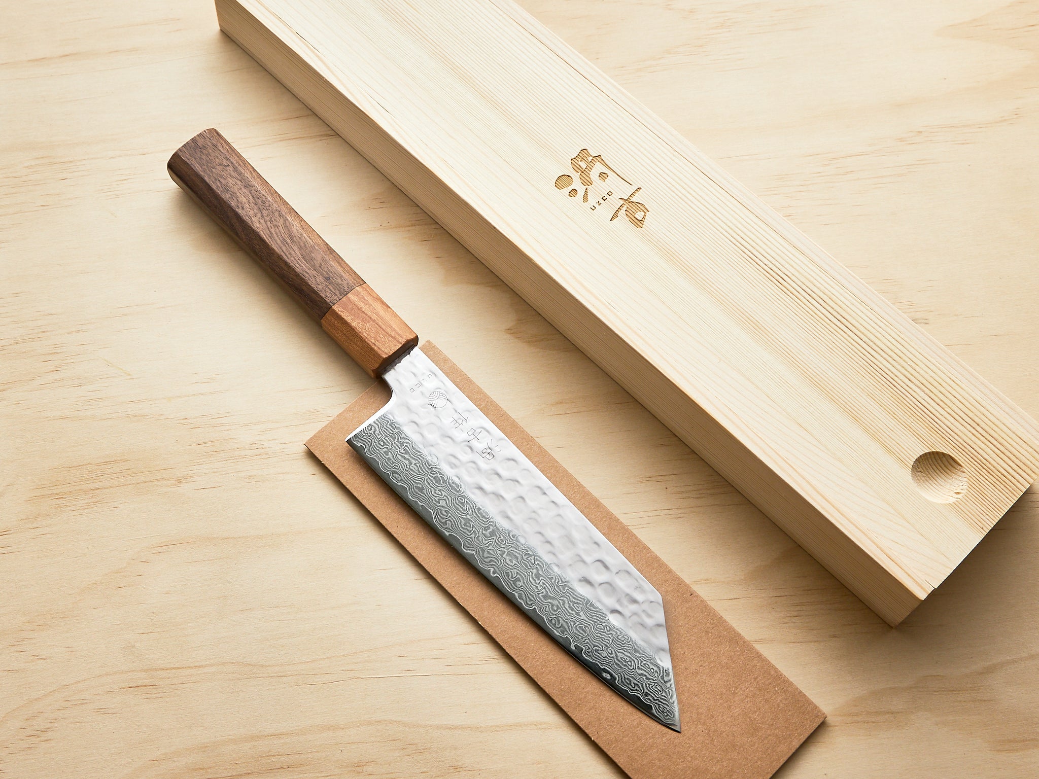 UZCO Knives - Official French Brand Design Studio